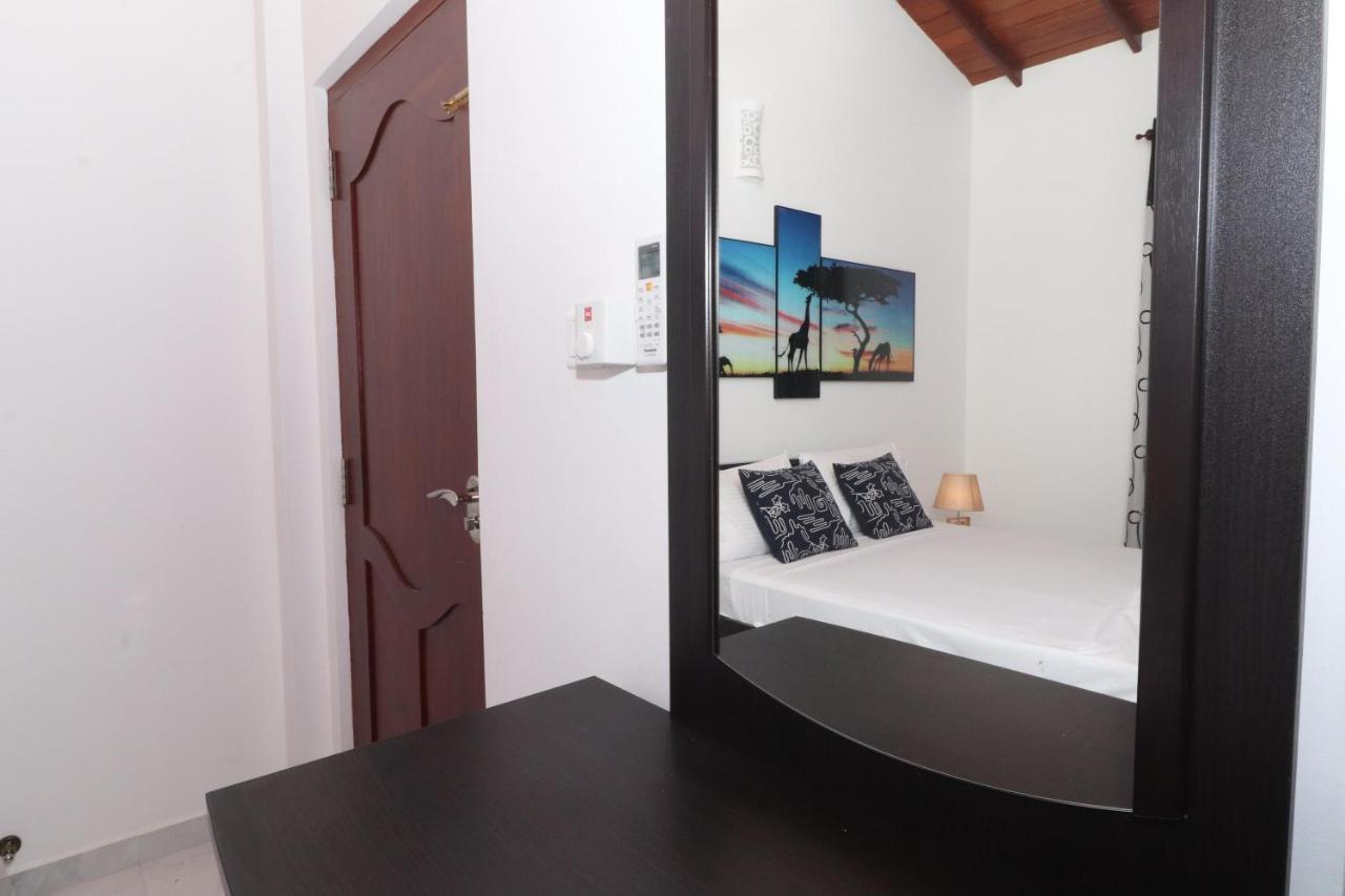 Slightly Chilled Forest Villa Sirimalwatta Luaran gambar