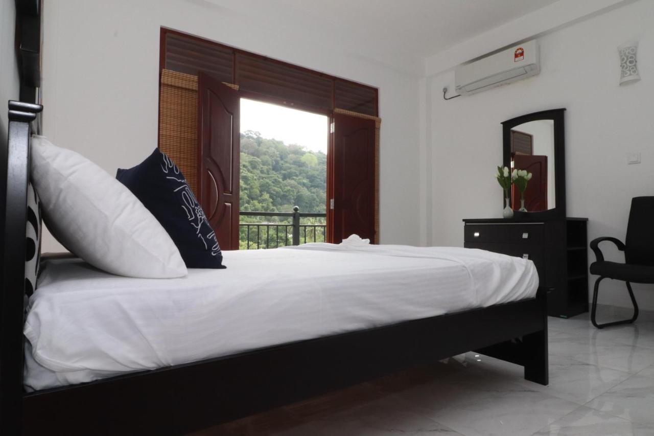 Slightly Chilled Forest Villa Sirimalwatta Luaran gambar