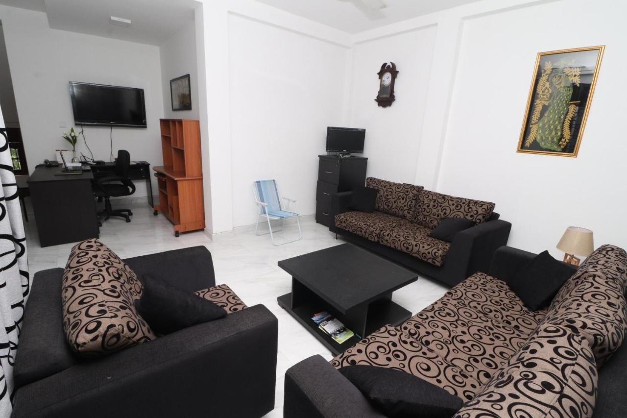 Slightly Chilled Forest Villa Sirimalwatta Luaran gambar